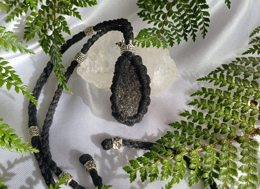 Black Amethyst Macrame