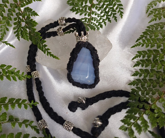 Blue Lace Agate Macrame