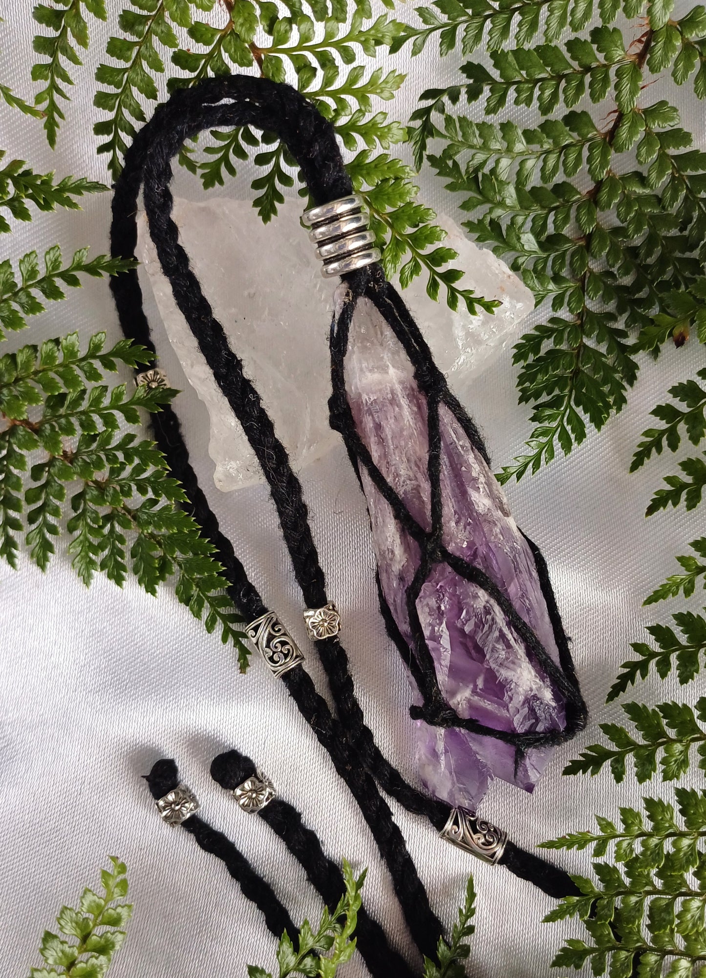 Amethyst 3 Point Macrame
