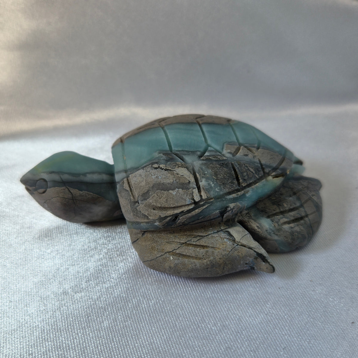 Cyan-Grey Calcite Turtle
