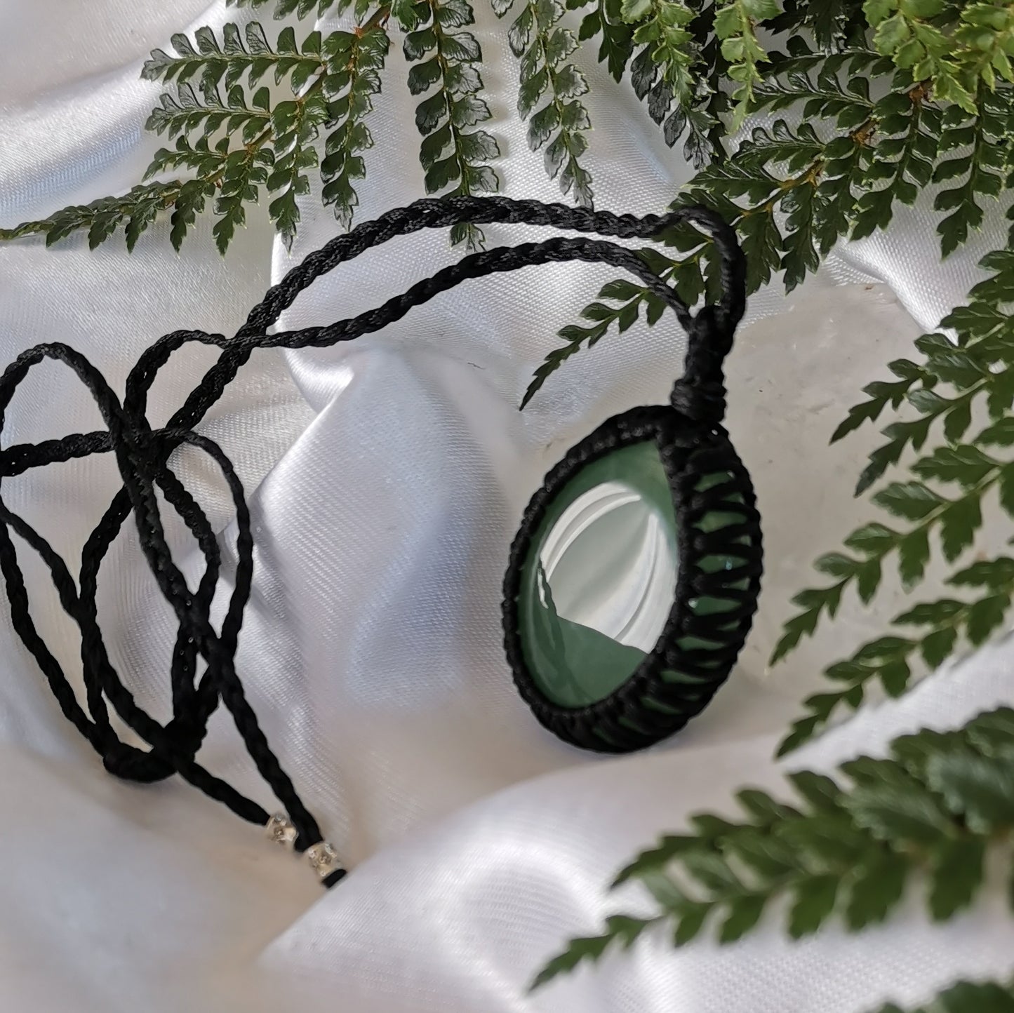 Adventurine Macramé